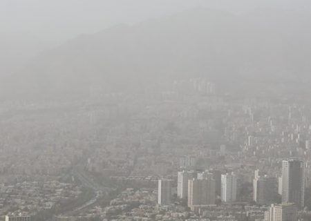 اعلام هشدار نارنجی هواشناسی در تهران/ فعالیت ورزشی برای دانش‌آموزان ممنوع است