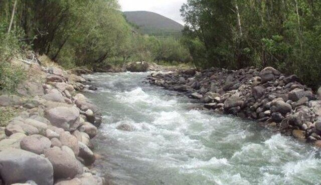 سند بستر ۱۰ رودخانه مهم استان تهران پس از تثبیت و حدنگاری صادر شد