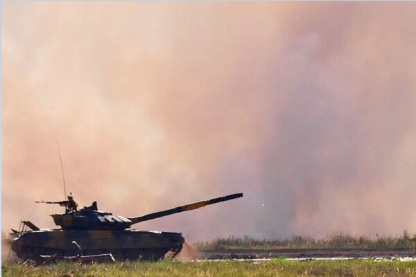 تجهیزات نظامی سنگین در اختیار ارتش اوکراین قرار می‌دهیم