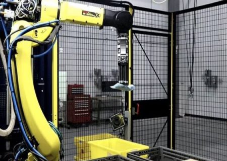 بازوی رباتیک آمازون قادر به شناسایی بسته های مختلف است